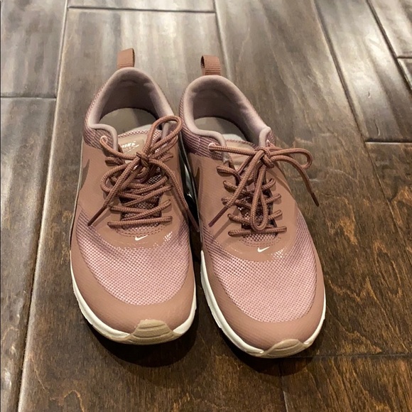 Nike Women's Low-Top Trainers size 6.5 - Picture 3 of 4